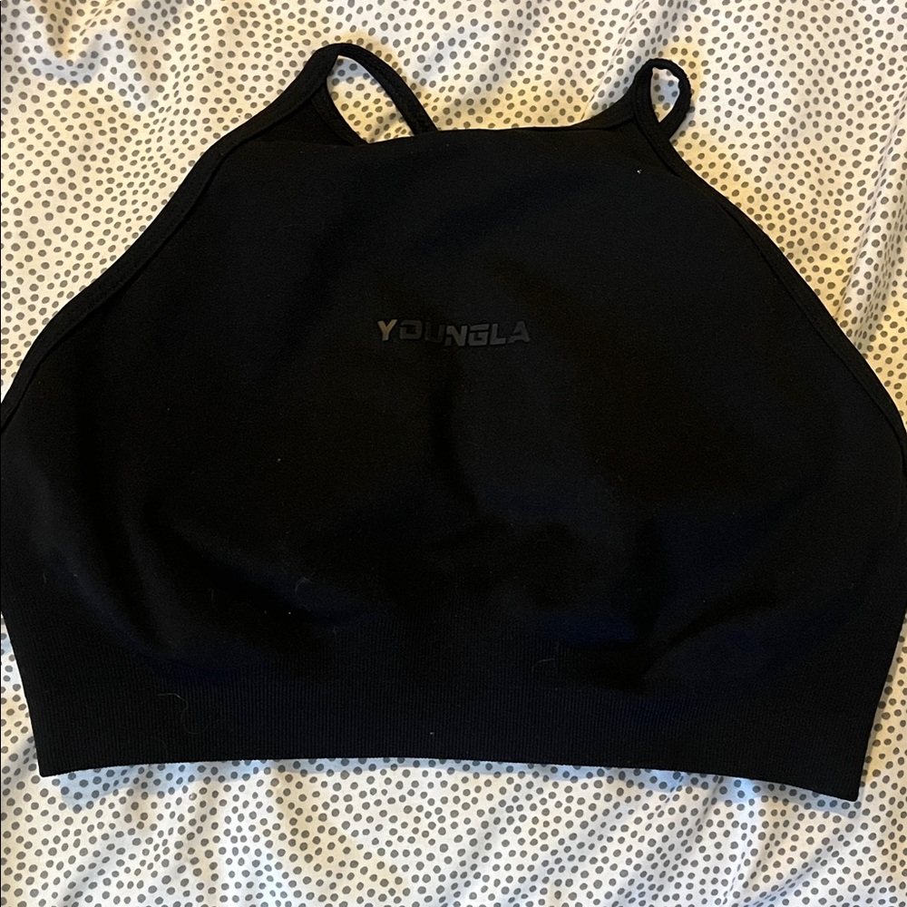 YoungLA Black Seamless High-Neck Sports Bralette